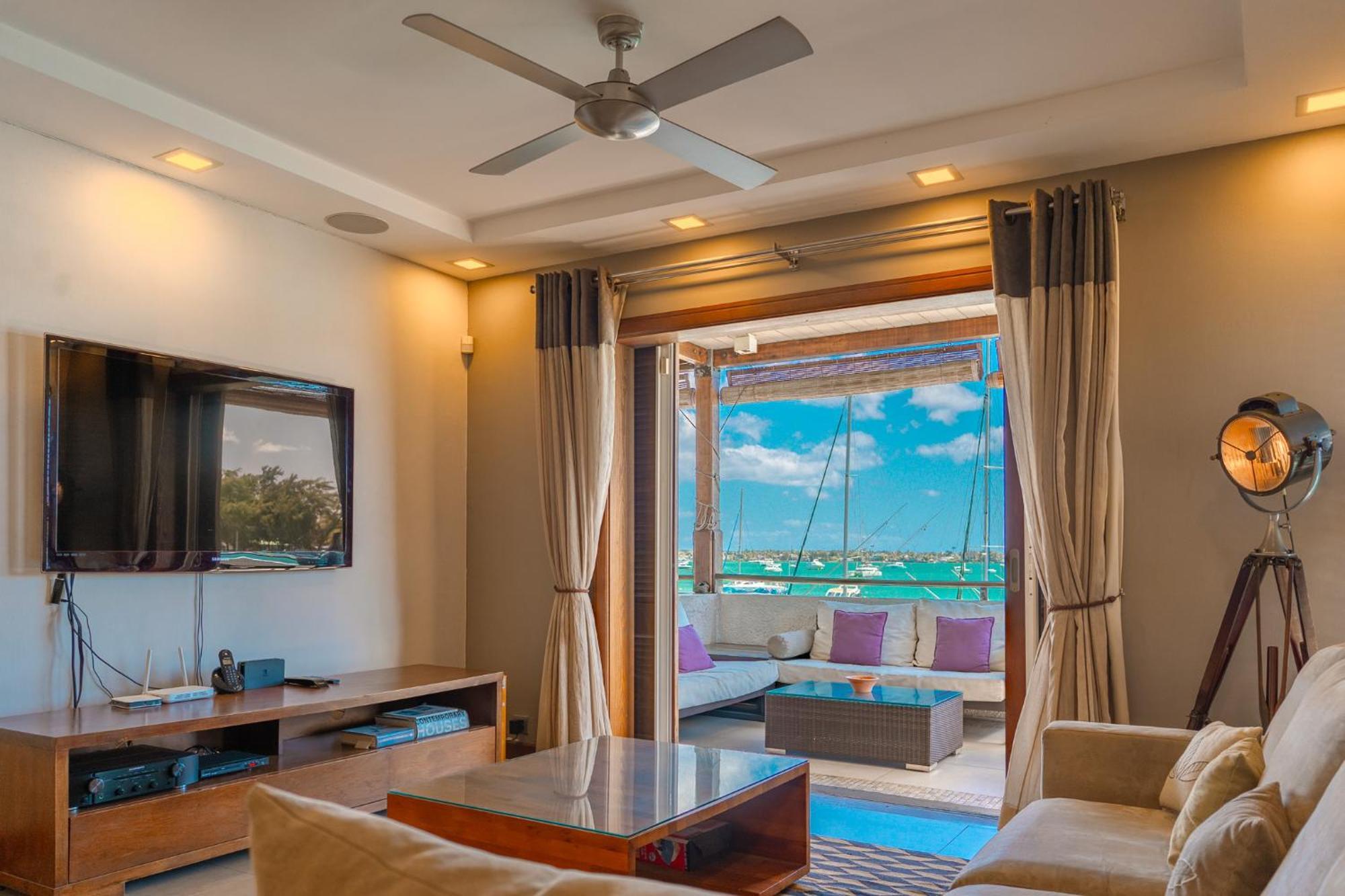 Beachfront Luxurious Stunning Sunset Boulevard Apartment, Grand-Baie Eksteriør billede