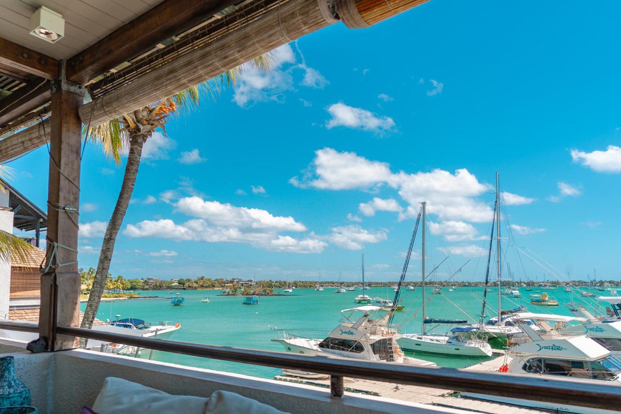 Beachfront Luxurious Stunning Sunset Boulevard Apartment, Grand-Baie Eksteriør billede